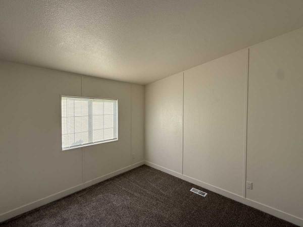 1999 Skyline MobileHomes Mobile Home For Sale