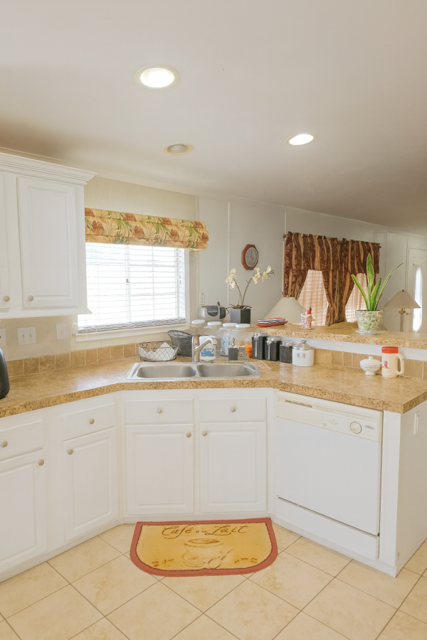 2006 LFST Mobile Home For Sale