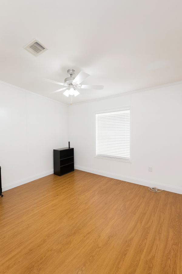 2006 LFST Mobile Home For Sale