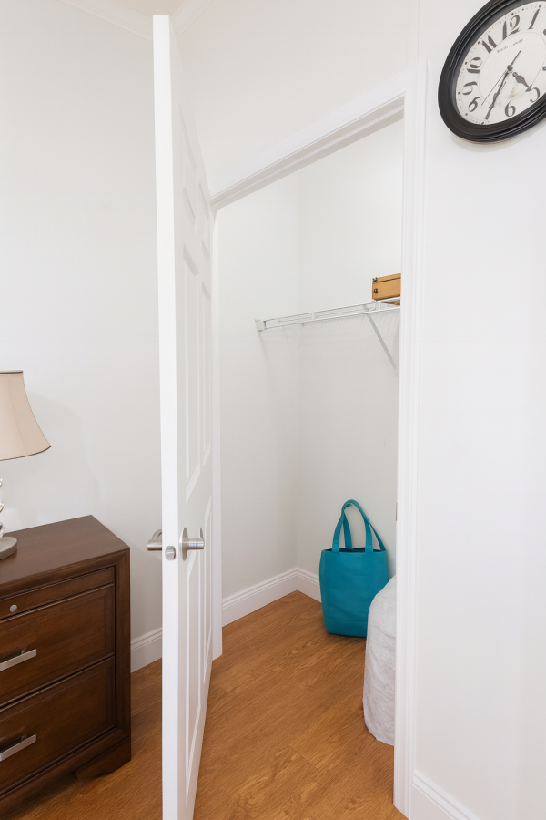 2006 LFST Mobile Home For Sale