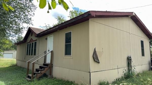 Photo 1 of 1 of home located at 117 Remuda Dr Liberty Hill, TX 78642