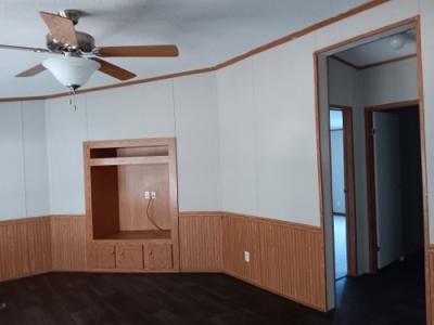 Photo 4 of 16 of home located at 1021 Nash Rd Ridgeville, SC 29472