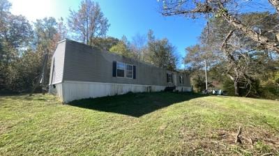 Mobile Home at 1120 Goose Pond Rd Whitwell, TN 37397
