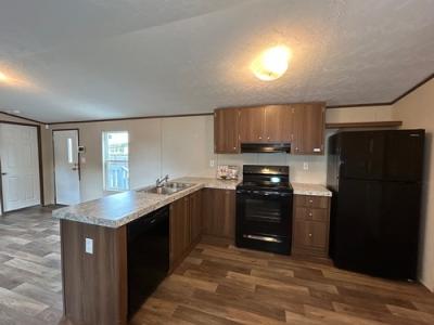 Photo 2 of 8 of home located at 3300 Spencer Hwy W1 Pasadena, TX 77504