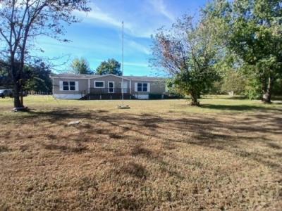 Mobile Home at 168 Johnston Subdivision Benton, KY 42025