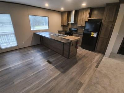 Photo 4 of 11 of home located at 168 Johnston Subdivision Benton, KY 42025