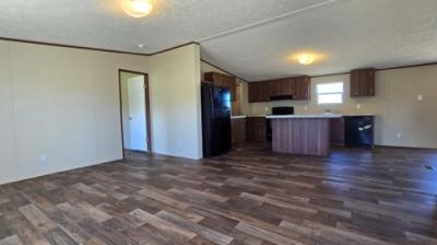 Photo 3 of 15 of home located at 341 Glover Hills Ln Glasgow, KY 42141