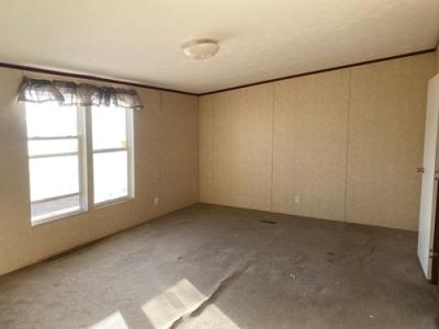 Photo 4 of 5 of home located at 337 Rodulfo Ln El Paso, TX 79907