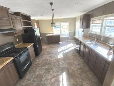 Photo 2 of 8 of home located at 985 Starr Hill Rd Paducah, KY 42003