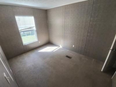 Photo 5 of 8 of home located at 985 Starr Hill Rd Paducah, KY 42003