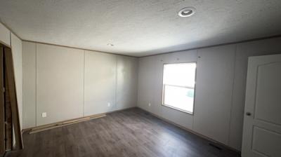 Photo 5 of 10 of home located at 25898 I-30 Frontage Rd Bryant, AR 72022