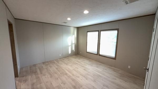 2023 BLUEBONNET 38CLB28643AH23 Mobile Home For Sale