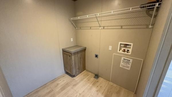 2023 BLUEBONNET 38CLB28643AH23 Mobile Home For Sale