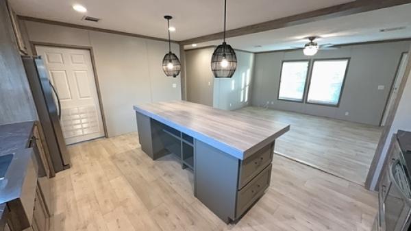 2023 BLUEBONNET 38CLB28643AH23 Mobile Home For Sale