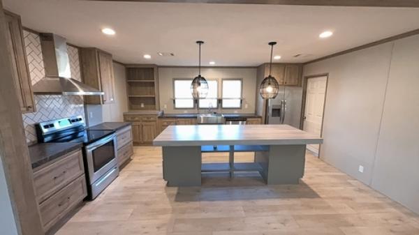 2023 BLUEBONNET 38CLB28643AH23 Mobile Home For Sale