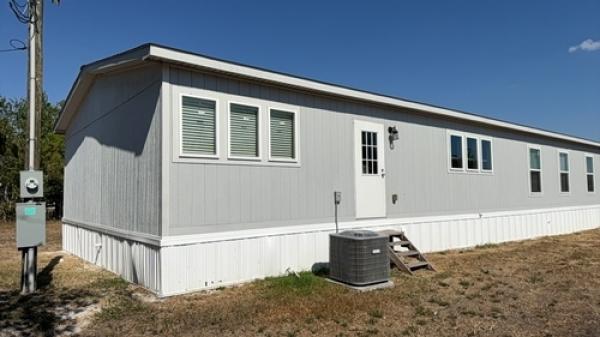 2023 BLUEBONNET 38CLB28643AH23 Mobile Home For Sale