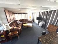 1980 Skyline Manufactured Home