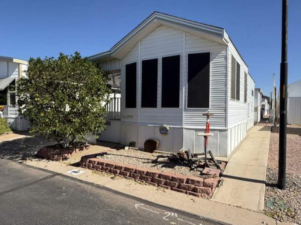 1998 OakP Mobile Home For Sale