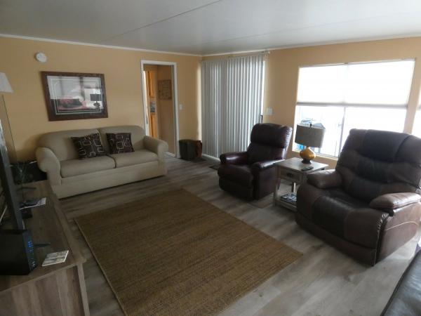 2000 CAVCO Mobile Home
