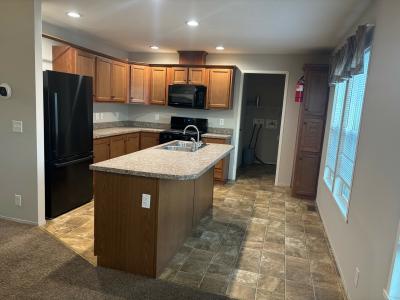 Photo 3 of 7 of home located at 9927 Julie Drive Site #123 Ypsilanti, MI 48197