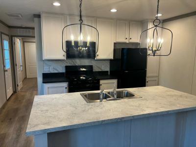 Photo 3 of 6 of home located at 9987 Joan Circle Site #177 Ypsilanti, MI 48197