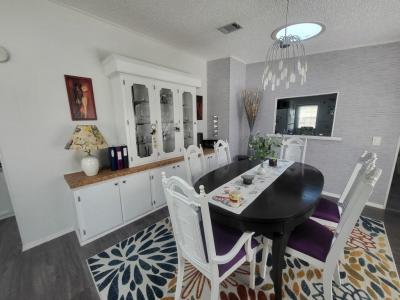 Photo 2 of 20 of home located at 11637 Jureane Dr #31S Orlando, FL 32836