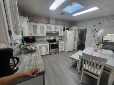 Photo 3 of 20 of home located at 11637 Jureane Dr #31S Orlando, FL 32836