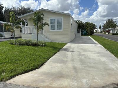 Photo 2 of 9 of home located at 5220 S.w. 33rd Street Davie, FL 33314