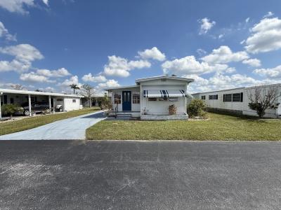 Photo 3 of 10 of home located at 603 63rd Ave W #Q19 Bradenton, FL 34207