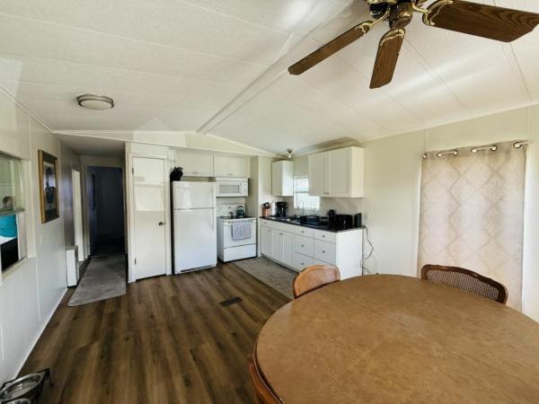 1985 COUN Mobile Home For Sale