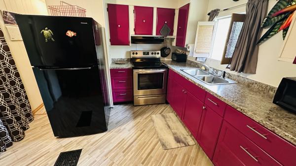 1975 HILL 0261396J Mobile Home