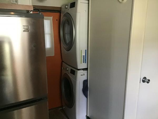 1989  Mobile Home For Sale