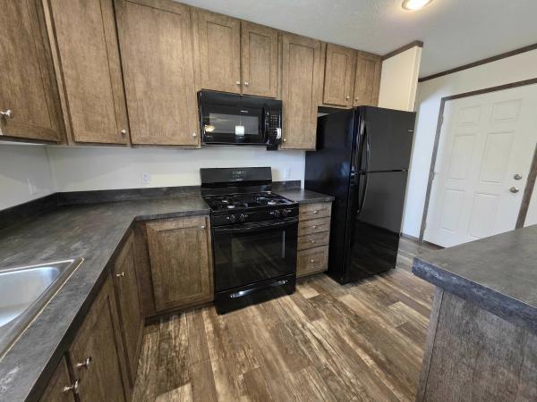 2020 Clayton - Wakarusa Mobile Home