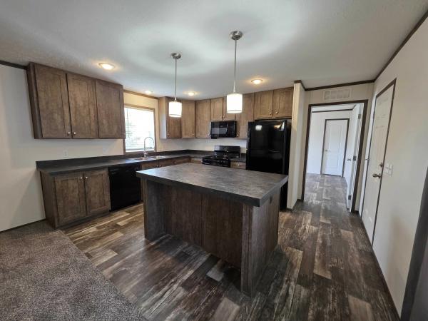 2020 Clayton - Wakarusa Mobile Home