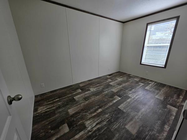 2020 Clayton - Wakarusa Mobile Home