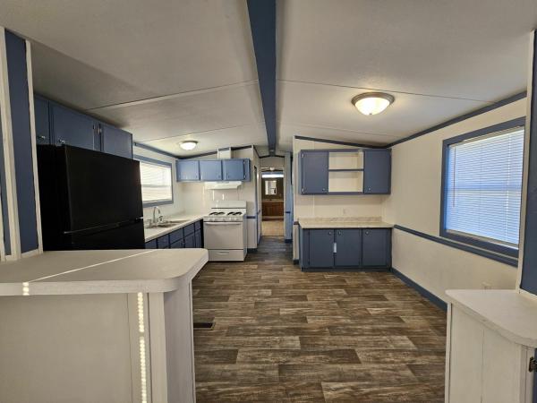 1986  Mobile Home For Sale
