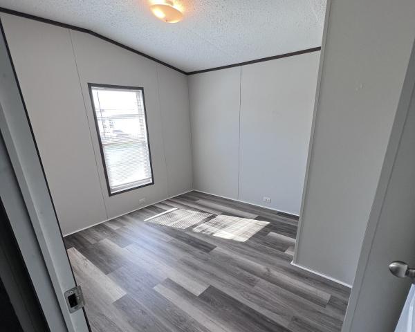 2021  Mobile Home For Sale