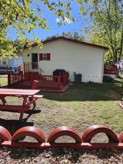 Photo 3 of 20 of home located at 5377 Labelle Dr. #380 White Lake, MI 48383