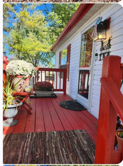 Photo 4 of 20 of home located at 5377 Labelle Dr. #380 White Lake, MI 48383