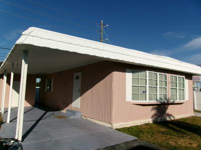 Mobile Home at 7100 Ulmerton Rd Lot 686 Largo, FL 33771