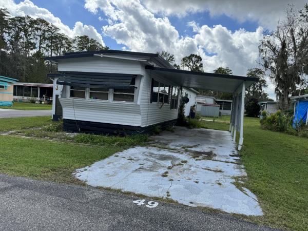 Photo 1 of 2 of home located at 15130-49 Timber Village Road Groveland, FL 34736