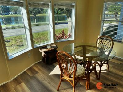 Photo 4 of 25 of home located at 979 Robin Drive Deland, FL 32724