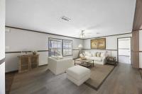 2016 CHAMPION HOME BUILDERS, INC. 04CHGCG3268B Mobile Home