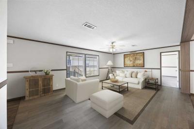 Mobile Home at 11112 Falling Leaf Ln Euless, TX 76040