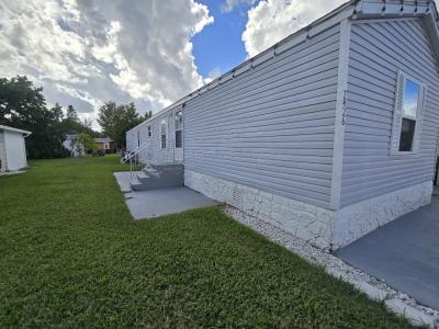 Photo 2 of 20 of home located at 7426 Mai Tai Dr. Orlando, FL 32822