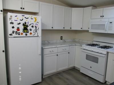 Photo 5 of 12 of home located at 143 Fontainbleau Ct. E. Rochester Hills, MI 48307