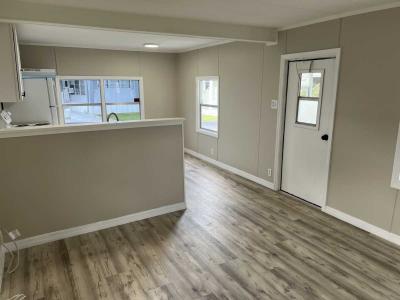 Photo 4 of 8 of home located at 101 Oakhill Ridge Rd Valrico, FL 33594