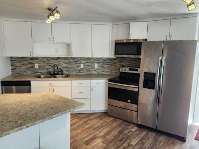 Photo 4 of 15 of home located at 7111 142nd Ave Lot #104 Largo, FL 33771