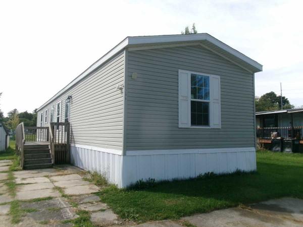 Photo 1 of 2 of home located at 208 Scott Street Kendallville, IN 46755