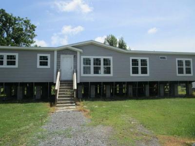 Mobile Home at 4301 Grand Caillou Rd Houma, LA 70363